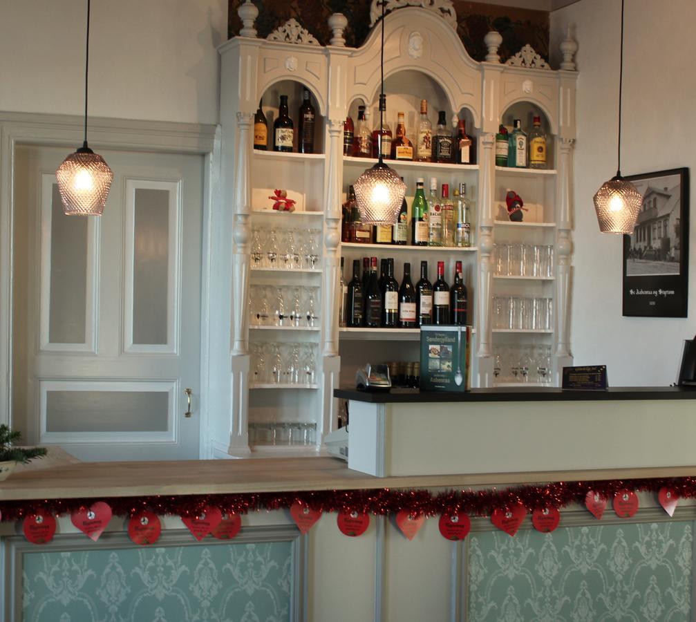 Solyst Kro- Restaurant Og Hotel I/S Обенро Екстер'єр фото