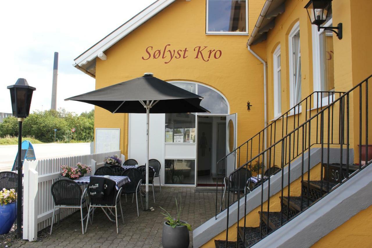 Solyst Kro- Restaurant Og Hotel I/S Обенро Екстер'єр фото